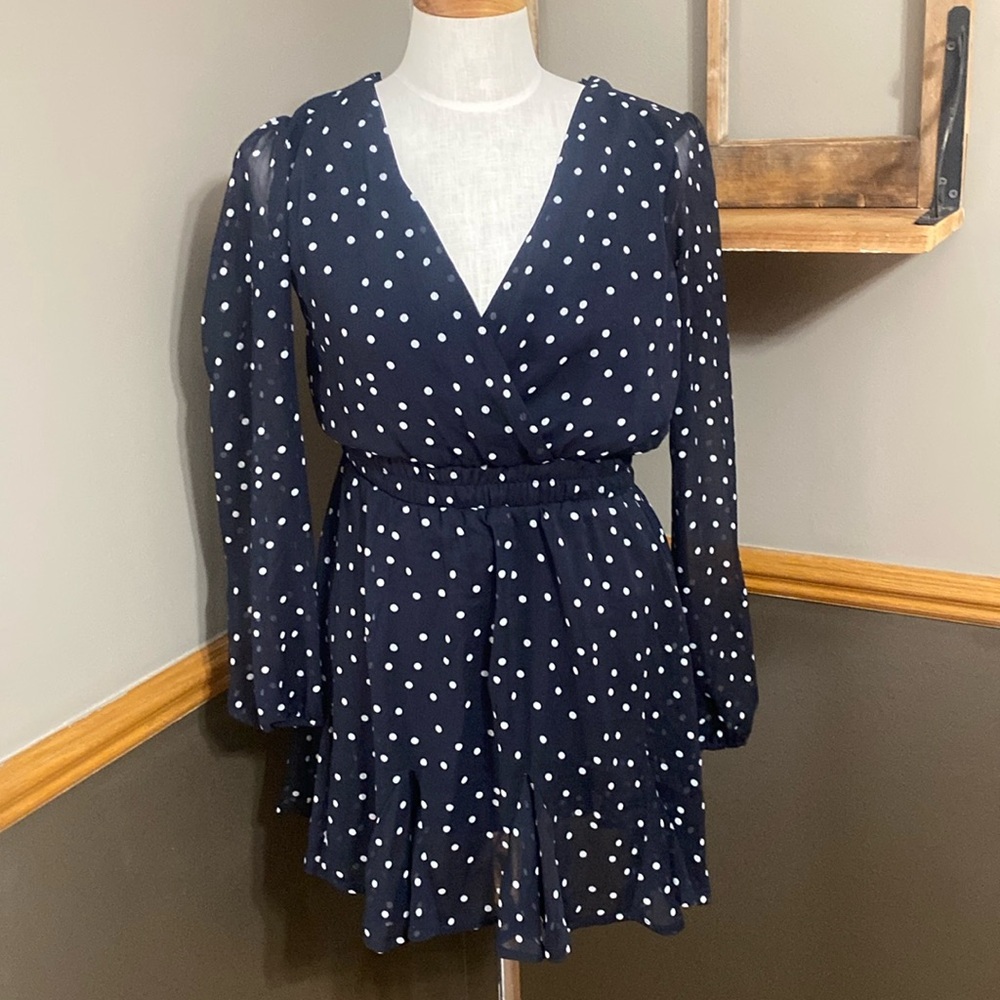 Francesca’s Navy blue & white Polka Dot Long Sleeve V neck Dress size medium